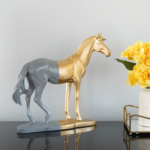 5 Must-Have Luxury Decorative Items for Your Home