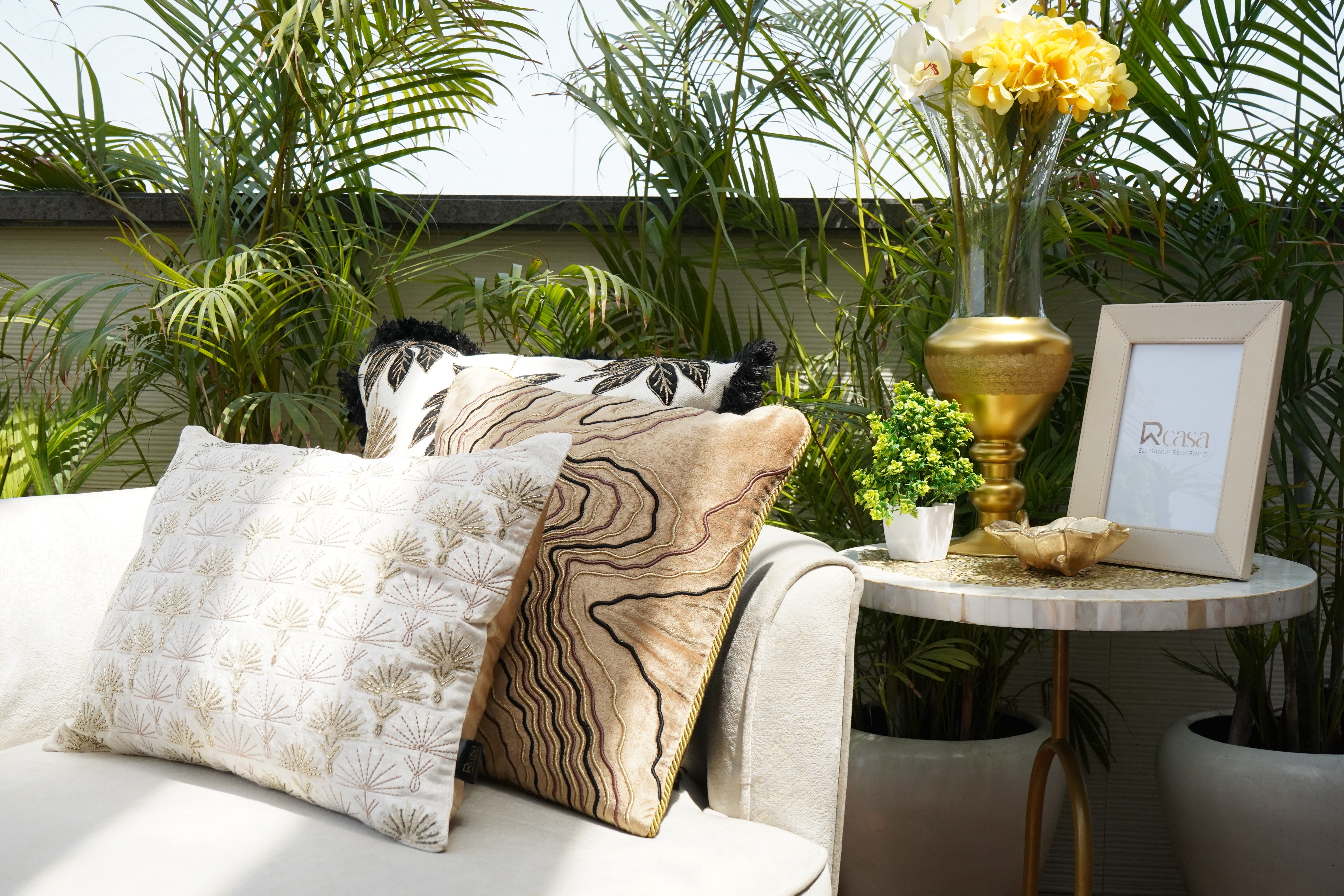 RCasa: Redefining Luxury Home Décor in India – RCasa SLS Retail ...