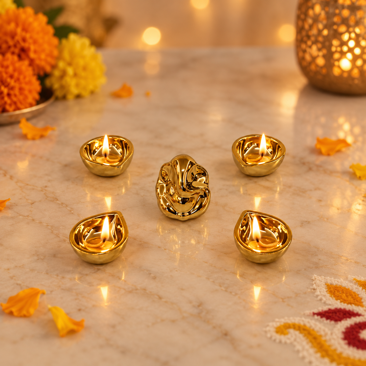 Divya Ganesh Set with 4 Diyas