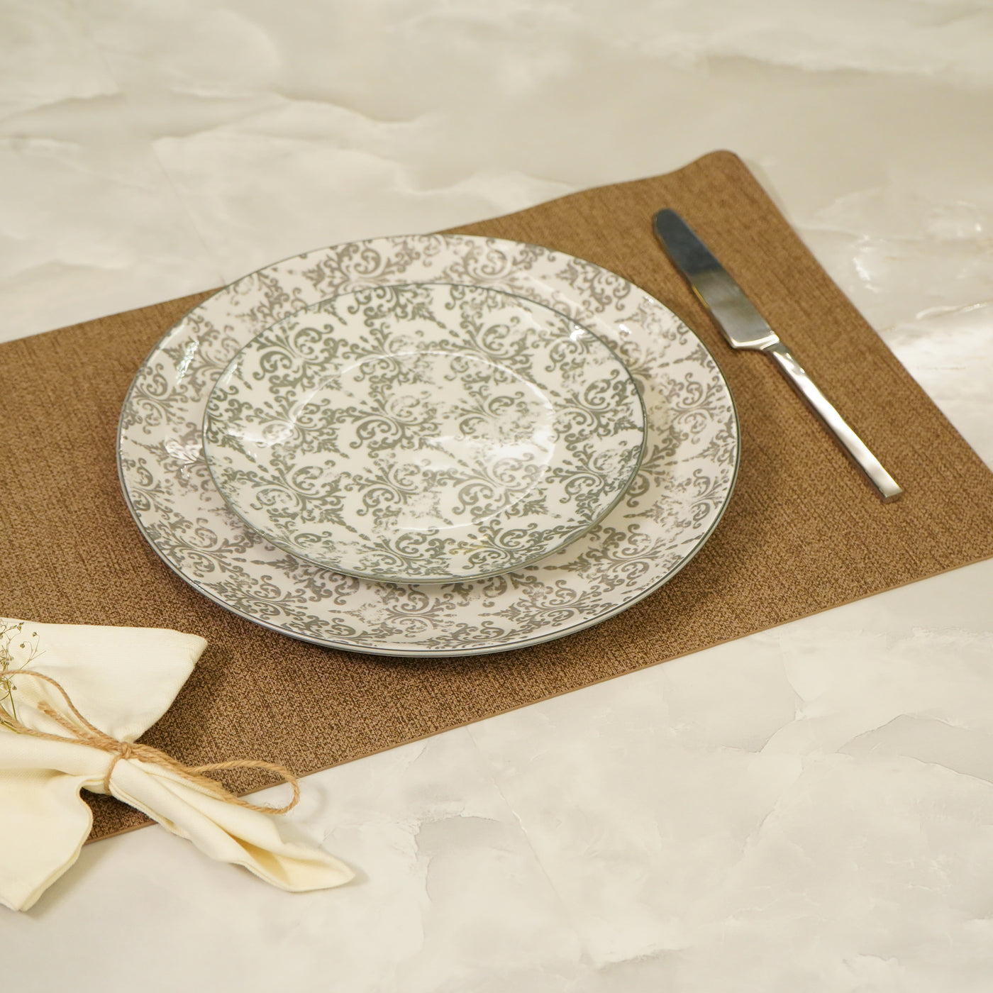 Classic Ivory-Grey Patterned Dining Plate