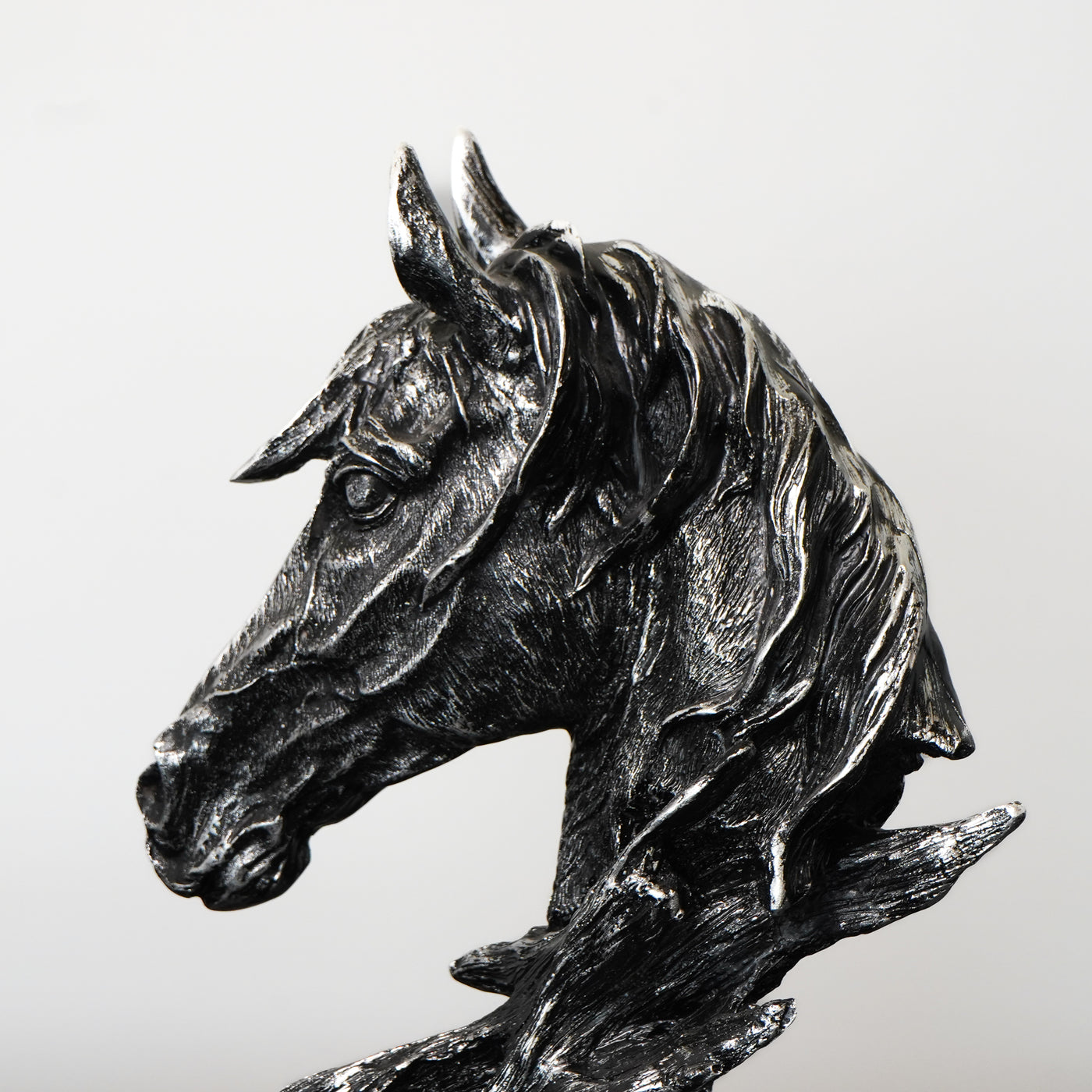 Horse Bust in Antique Finish