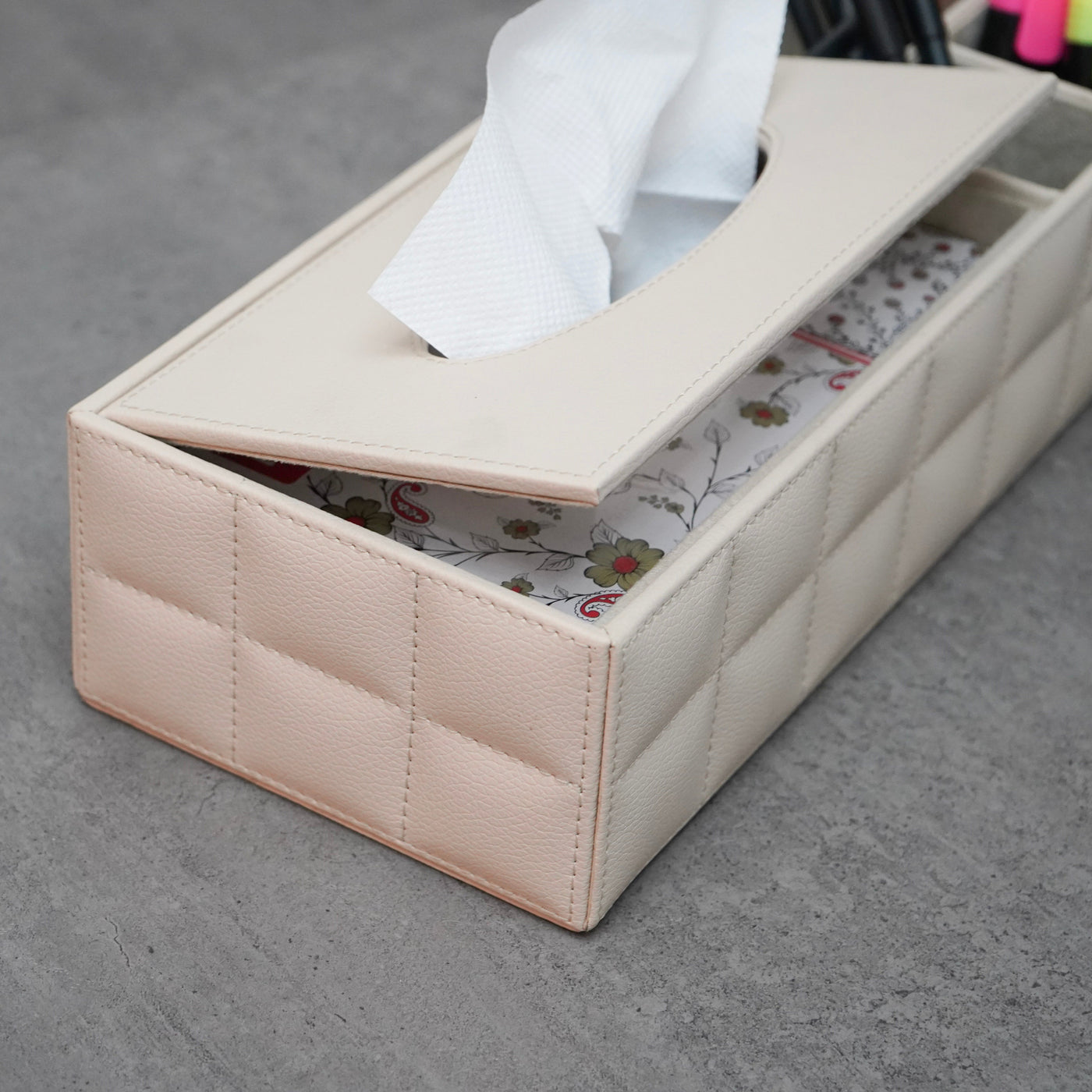Multi-Purpose Organiser with Tissue Holder, Cream