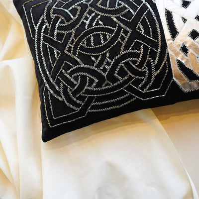 Black Illiad Pattern Velvet Fabric Cushion Cover 14x24 inch