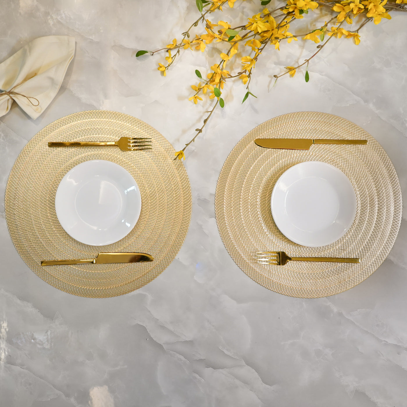 Set of 2 Round PVC Placemats, Gold
