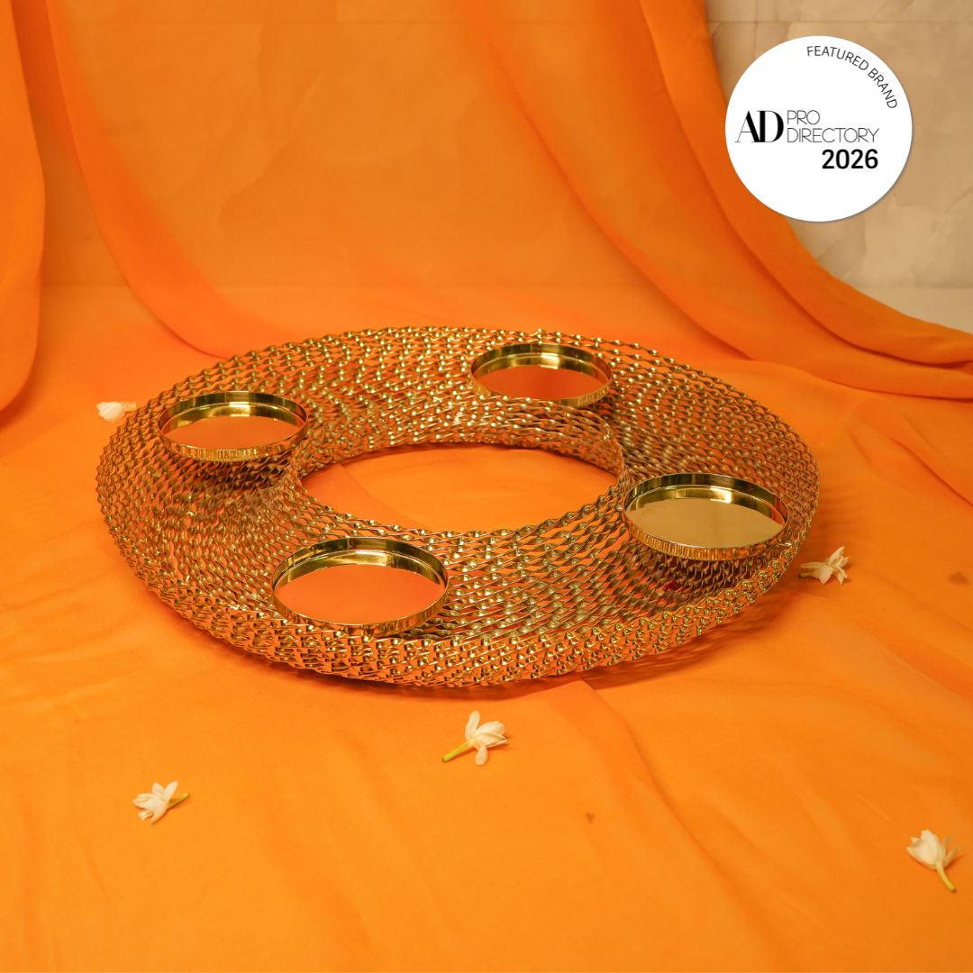 GILDED WREATH CENTERPIECE - TEALIGHT RING URLI