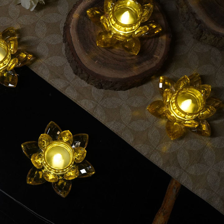 Led Lotus Tealights set of 6, Gold