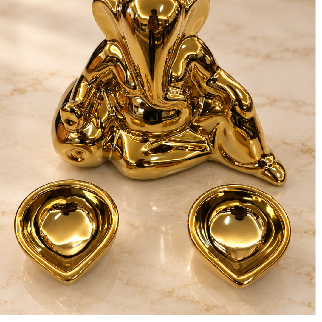 Divya Ganesh Set with 2 Diyas